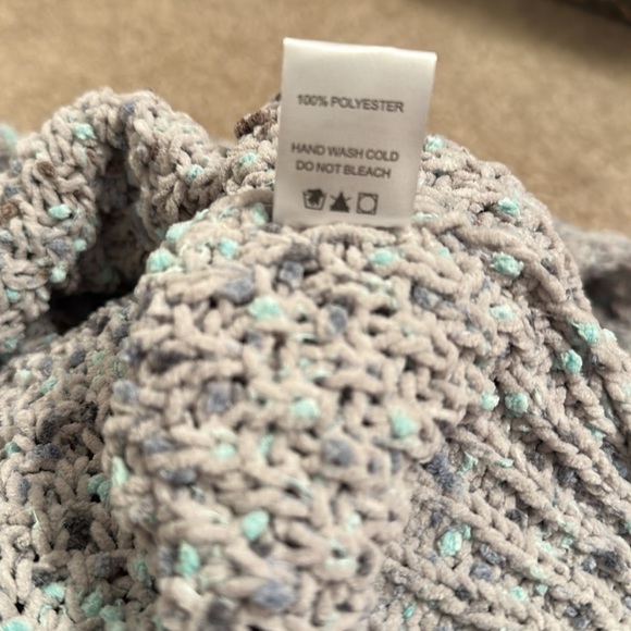 White Birch Sweater with Cuffed Sleeves-NWOT - Picture 7 of 7